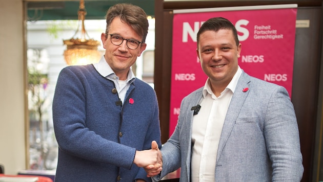 NEOS-Spitzenkandidat Philipp Pointner (links) mit Alexis Pascuttini