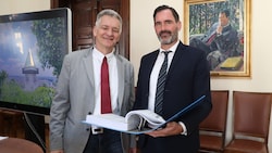 Der Grazer Finanzstadtrat Manfred Eber (links) mit Finanzdirektor Johannes Müller. 