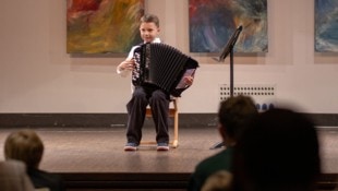 Der junge Akkordeonist Michail Radler aus dem Mühlviertel.