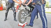 Archivbild: Das Moped des 15-Jährigen brachte es auf 134 km/h.