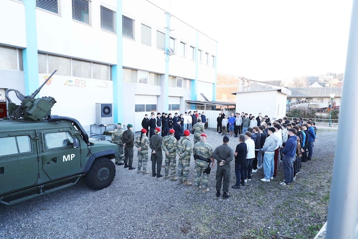 Ungewöhnlicher Morgenappell in der Berufsschule Mattersburg .
