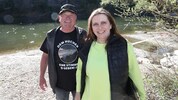 Franz „Huchenfranz“ Keppel und Romana Ull (Naturschutzbund) besichtigten am Mittwoch den ...