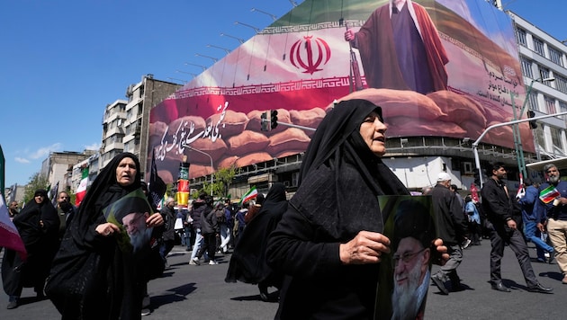 Regime-Unterstützer in Teheran