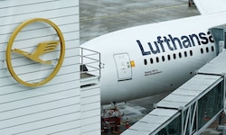 Die Flugzeuge bleiben am Boden.