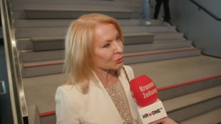 Star-Astrologin Gerda Rogers schaute vor dem Bundesliga-Finale in die Sterne – und kam zu ...