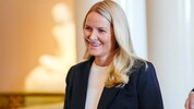 Mette-Marit zeigte sich bei einem Empfang in Oslo mit einem Sauerstoffgerät.