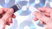 Magnetscheiben wie bei einer Festplatte, Speicherchips wie bei SD-Karten, optische Discs? Krone+ ...