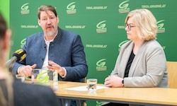 Thomas Waitz und Petra Wohlfahrtstätter in Innsbruck.