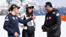 Neo-Damentrainer Hannes Zöchling (re.) setzt auf Offenheit und Ehrlichkeit.