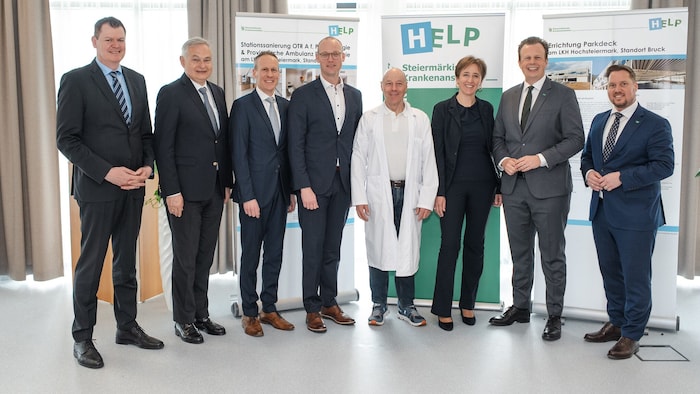 Großer Auflauf bei der Eröffnungsfeier.