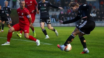 Seekirchen und Kapitän Eliasch verteidigen meist souverän – nach dem zwischenzeitlichen Kuchler ...