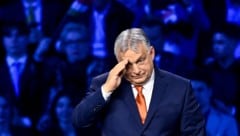 „Szia“: Muss sich Orbán als politisches Oberhaupt verabschieden?