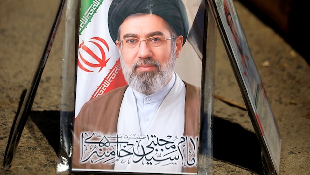 Auf dem Papier führt Mojtaba Khamenei den Iran an.