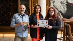 Martina Parker mit Schauspielern Reinhold Moritz und Veronika Polly. 