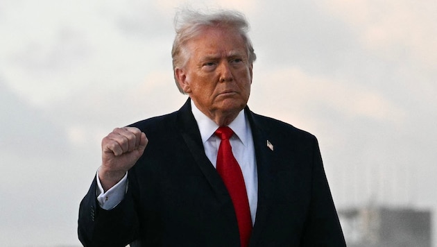 Trump will hart durchgreifen und einen Geldfluss an die Mullahs unterbinden.