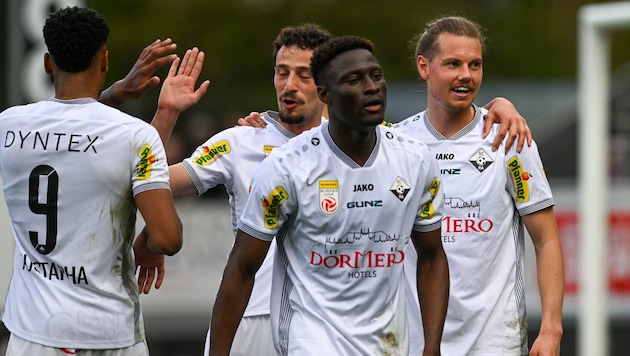 Patrick Greils (r.) Goldtor ebnete den Weg zum Sieg gegen den GAK.