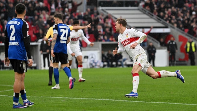 Maximilian Mittelstädt jubelt über seinen Treffer zum 3:0.