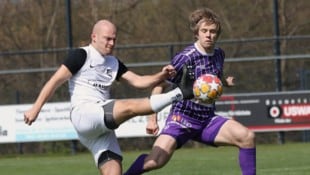 Tobias Maier (li.) gelang gegen Leader Austria 1b ein Hattrick