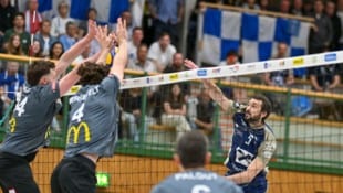 Christoph Marks (re.) und die Hartberger fanden gegen die Rieder nicht genug Durchschlagskraft.