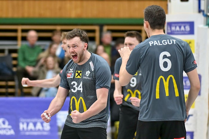 Die Rieder durften in Hartberg über den Sieg im ersten Finalspiel jubeln.