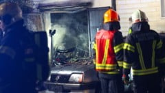 Die Garage war voll mit diversen Materialien.