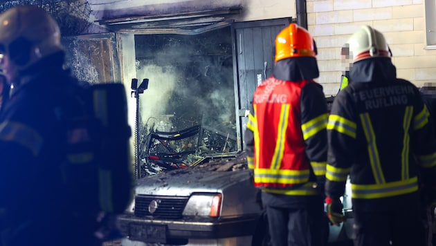 Die Garage war voll mit diversen Materialien.