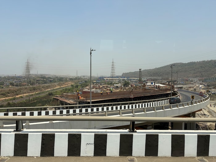 Indien investiert 130 Milliarden Dollar pro Jahr in Infrastruktur.