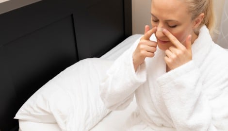 Nasenpflaster können nur dann helfen, wenn die Ursache des Schnarchens in der Nase liegt.