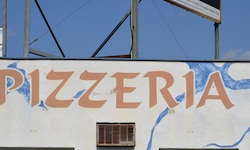 In einer Pizzeria in der Klagenfurter Innenstadt bestellte ein bislang Unbekannter eine Mahlzeit ...