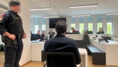 Der gehörlose Betroffene (29) vor Gericht in Wien.