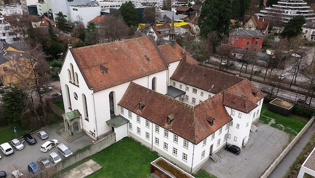 Das Kloster in Dornbirn sorgt nicht zum ersten Mal für Ärger. Schon der Kauf durch die Stadt war ...