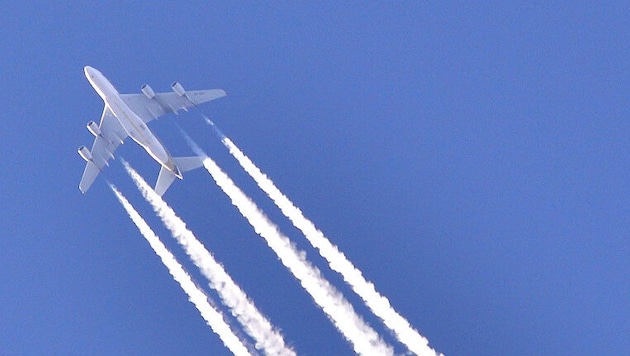 Die Sorge um einen Mangel an Kerosin treibt die Reisebranche derzeit um.