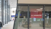 Immer noch leer: Im Bahnhof Weststeiermark hat sich noch kein Gastro-Betrieb oder Geschäft ...