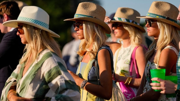 Die Fans in Augusta heißen Patrons. Besonders beliebt waren heuer die Strohhüte. Einzigartig ...