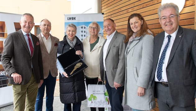Die beiden LWBK-Geschäftsführer Harald Repar und Wolfgang Ruschitzka, LHStv. Gaby Schaunig, ...