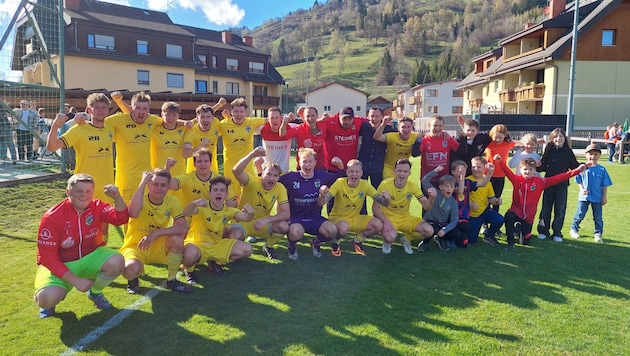 Jubel bei Pruggern – mit dem Sieg gegen Ausseerland wurde der Vorsprung auf sieben Punkte ...