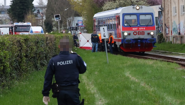 Der Zug musste auf offener Strecke geräumt werden