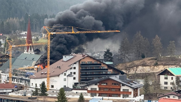 Montagabend, kurz nach 19 Uhr, brach der verheerende Brand aus.
