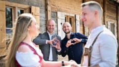 Spielen Amor: Marktreferent Martin Hajart (li.), Veranstalter Fabian Hötzeneder (Lennox).