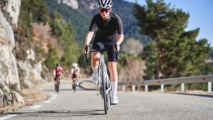 Rennradfahren wird immer beliebter. Vor dem Fahrradkauf gut beraten lassen.