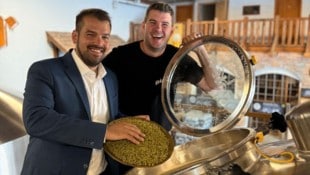 „Hoch lebe das Bier!“ Die gute Arbeit in der Privatbrauerei Gols weiß Bürgermeister Kilian ...