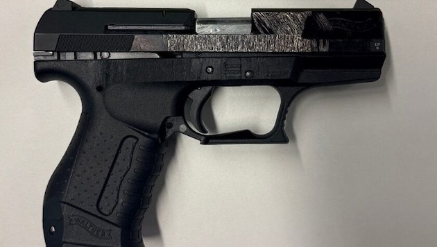 Diese Gaspistole wurde ebenfalls sichergestellt.