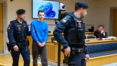 Der mittlerweile 19-Jährige – er will auf eigenen Wunsch nicht unkenntlich gemacht werden – am ...