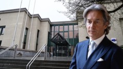 Grasser „schwänzte“ auch den Prozess am Kitzbüheler Bezirksgericht. 