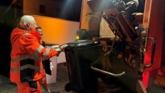 Vizebürgermeister Florian Kreibich bei seinem frühmorgendlichen Arbeitseinsatz.