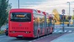In Norwegen hat ein 14-Jähriger einen Linienbus gestohlen und ist damit ungefähr 200 Kilometer ...