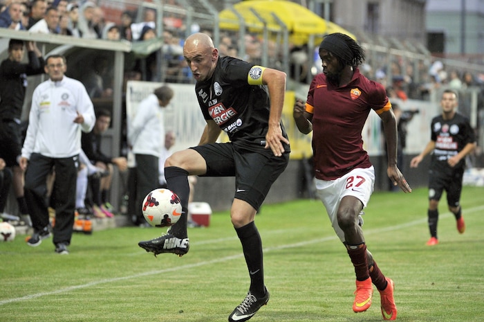 269-mal lief Sertan Günes (am Ball) für den Sportclub auf.