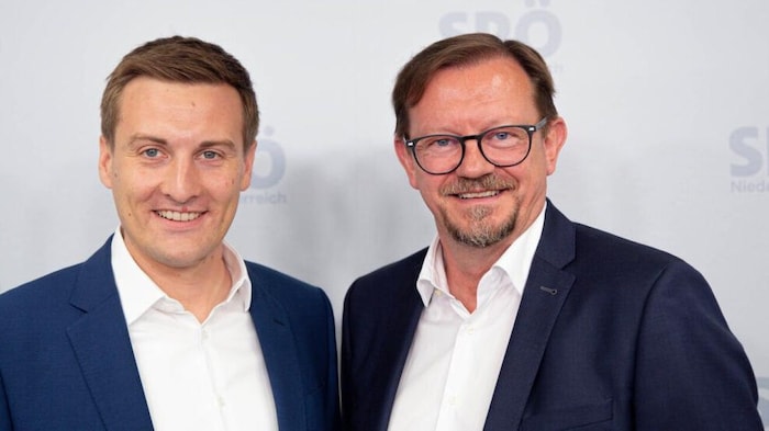 Bau-Holz-Gewerkschafter Rudolf Silvan (re.) änderte sein Facebook-Titelbild: Jetzt ist er mit ...