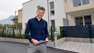 Ortschef Herbert Schober freut sich über neue, günstige Wohnungen.