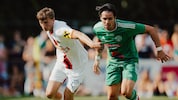 Scheiblingkirchen-Kicker Cech (re.) und Co. mussten den Titel am grünen Tisch feiern.